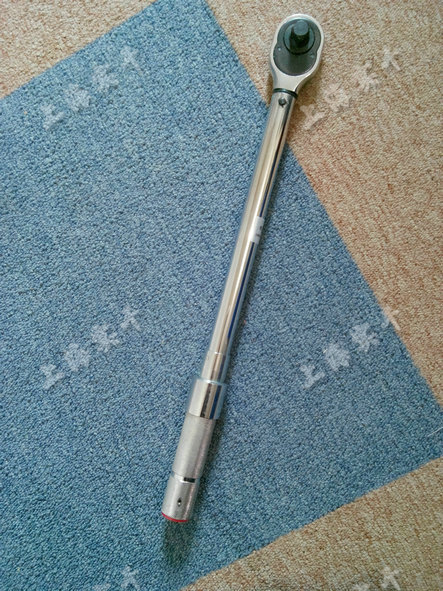 預置扭矩扳手
